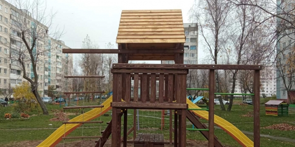 Новый дворик по бульвару Непокоренных