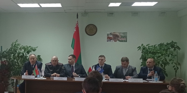 Встреча главы администрации Октябрьского района г.Могилева Соловьёва П.А. с молодыми специалистами предприятия