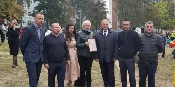 Новое футбольное поле, много локаций и активностей: уютный дворик открыли по проспекту Димитрова, д. 68